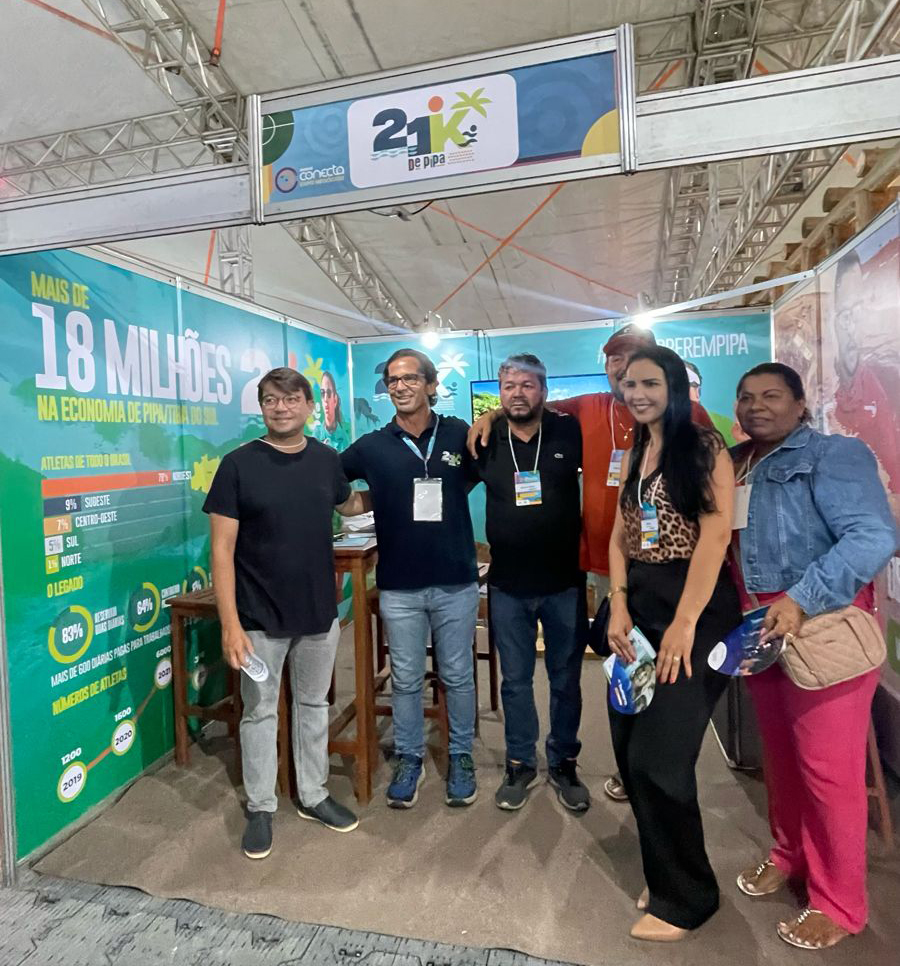 Presente Linê Macena empresário de Pipa, Mano do Camarão vereador de Tibau do Sul, Adriano do Peixe empresário de Pipa.