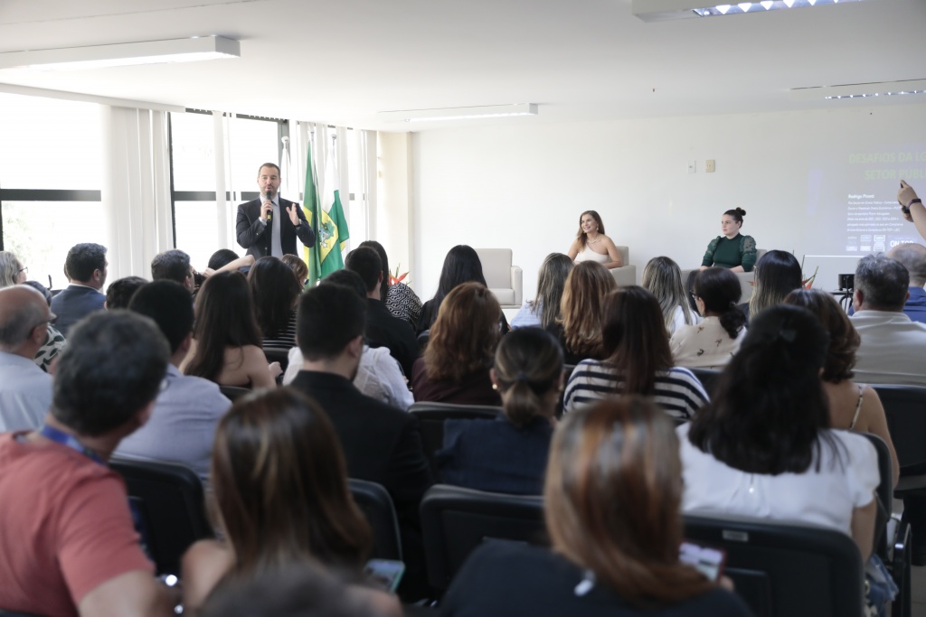 Forum-Complice_fotos-Sandro-Menezes-