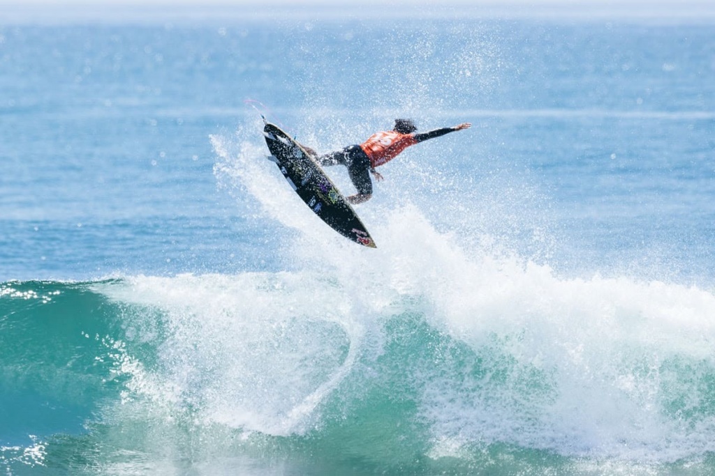 Italo Ferreira em ação no WSl Finals foto WSL Pat Nolan (1)