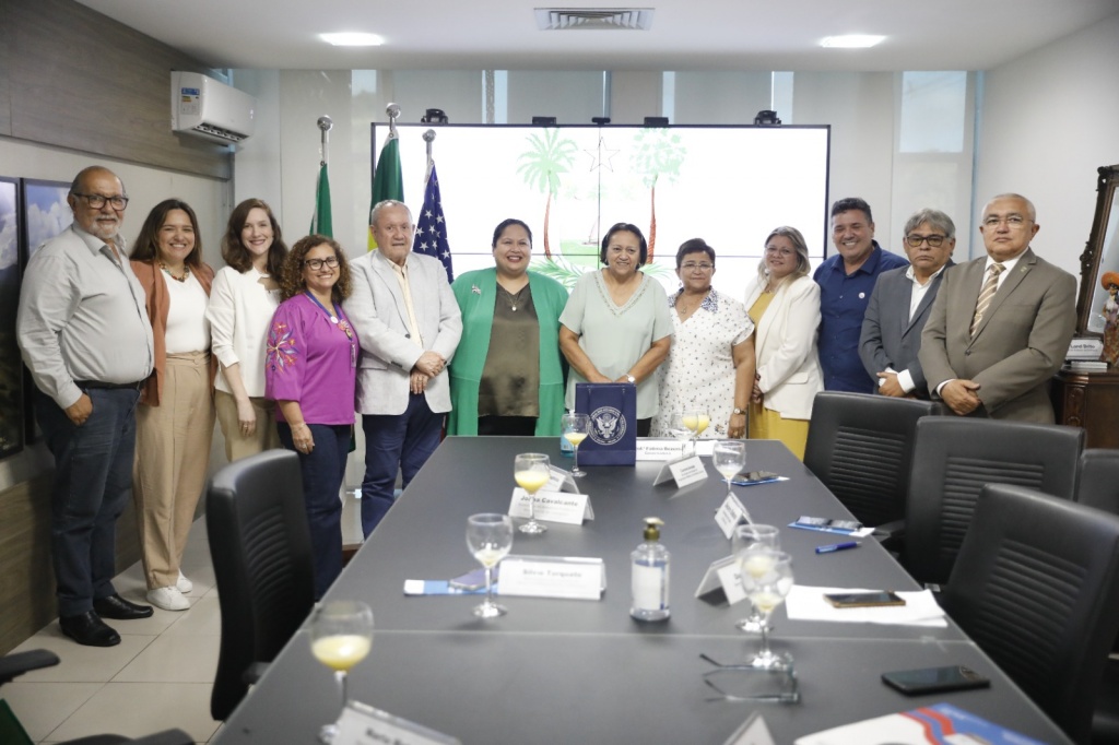 Governadora do RN recebe cônsul-geral dos EUA para discutir parcerias