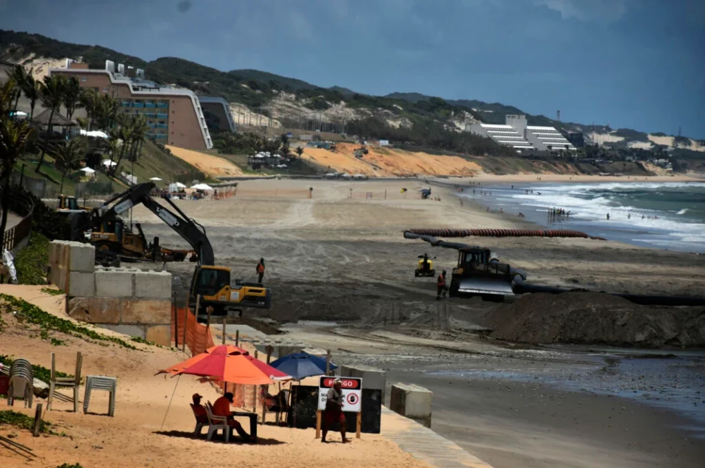 PRAIA DE PONTA NEGRA OBRA DE ENGORDA DA PRAIA FOTO TRIBUNA DO NORTE