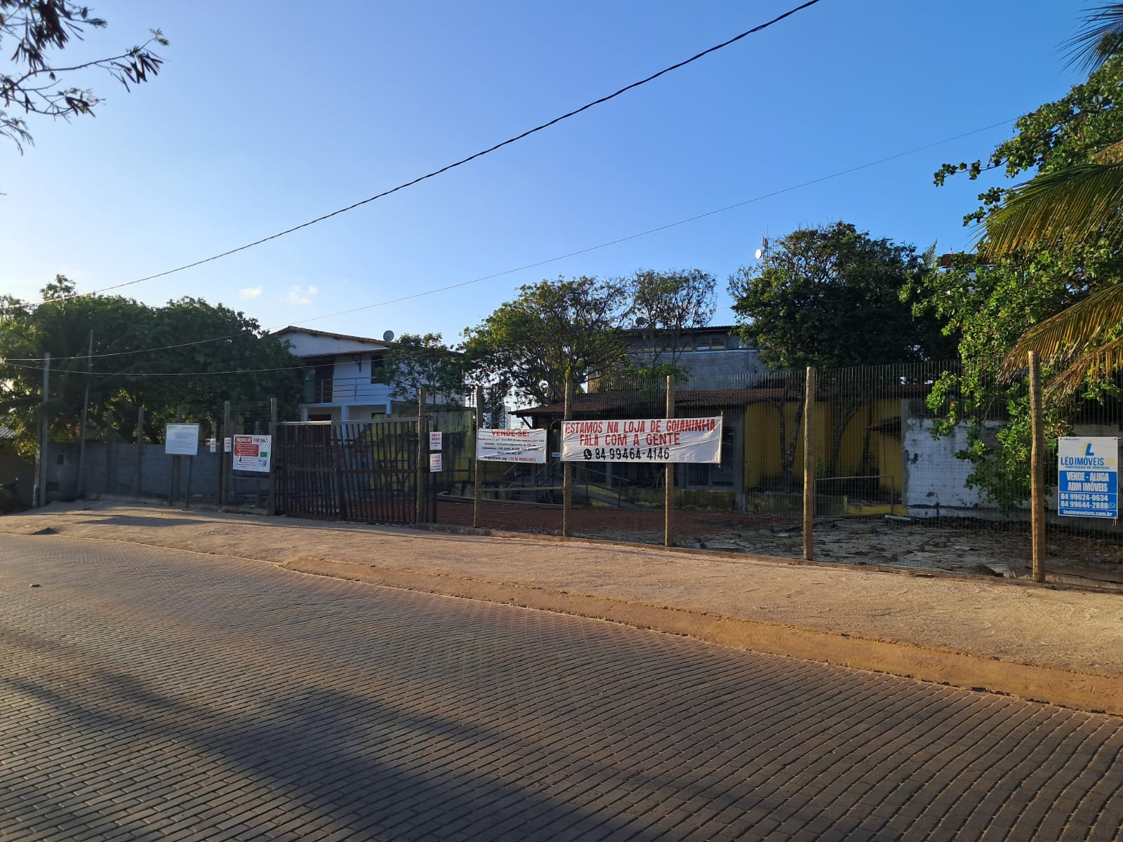 Espaço disponivel para arrendamento na Rua do Anel Viário