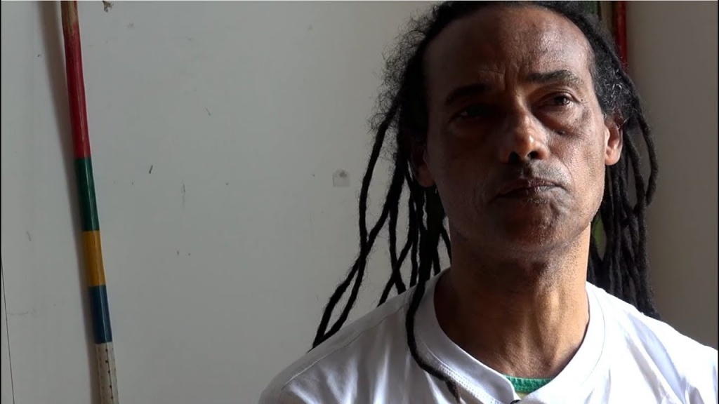 mestre marrom