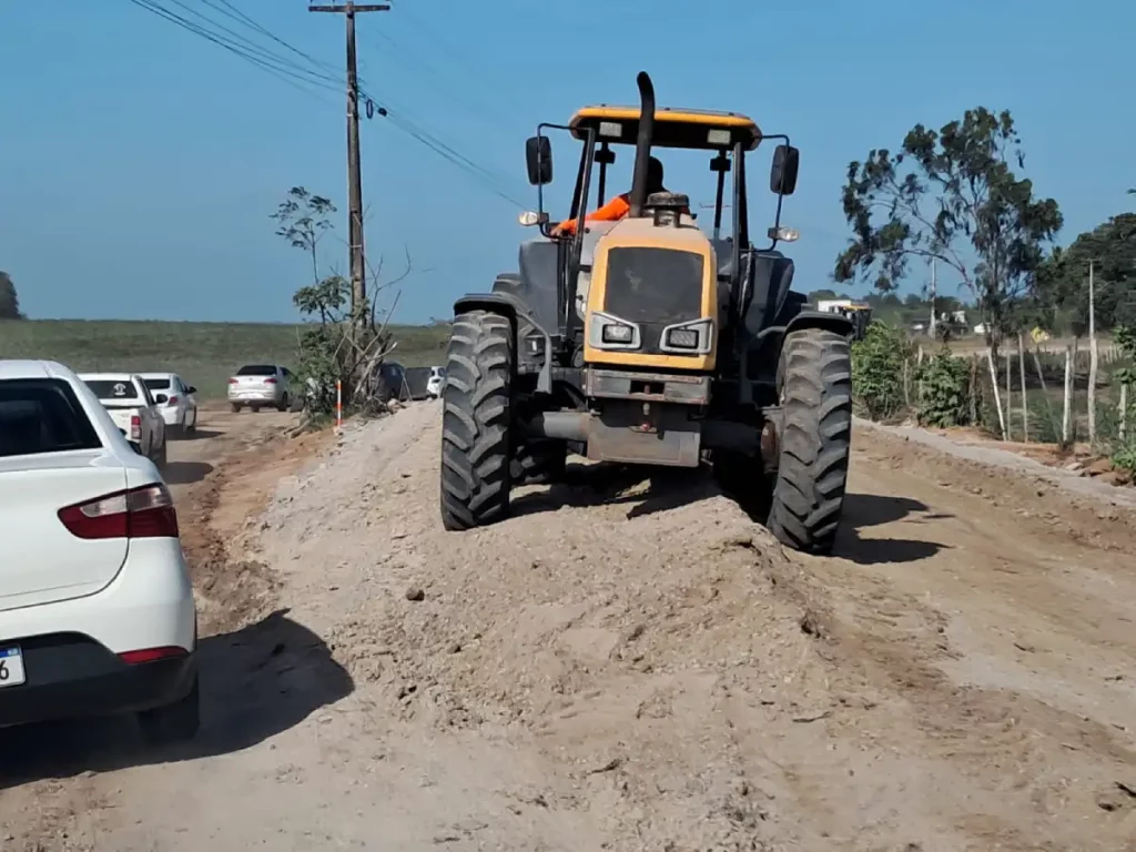 Obras na estrada da Pipa