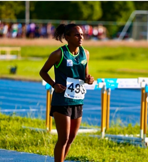 Núbia Lainy da Silva – Campeã Estadual no Salto Triplo
