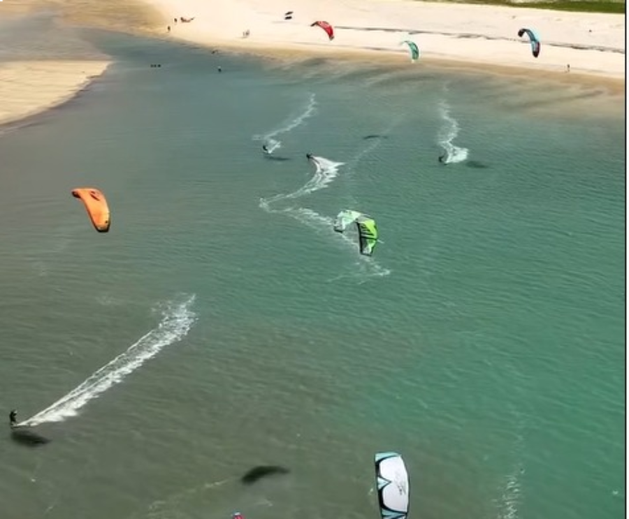Travessia de kitesurf foto reprodução