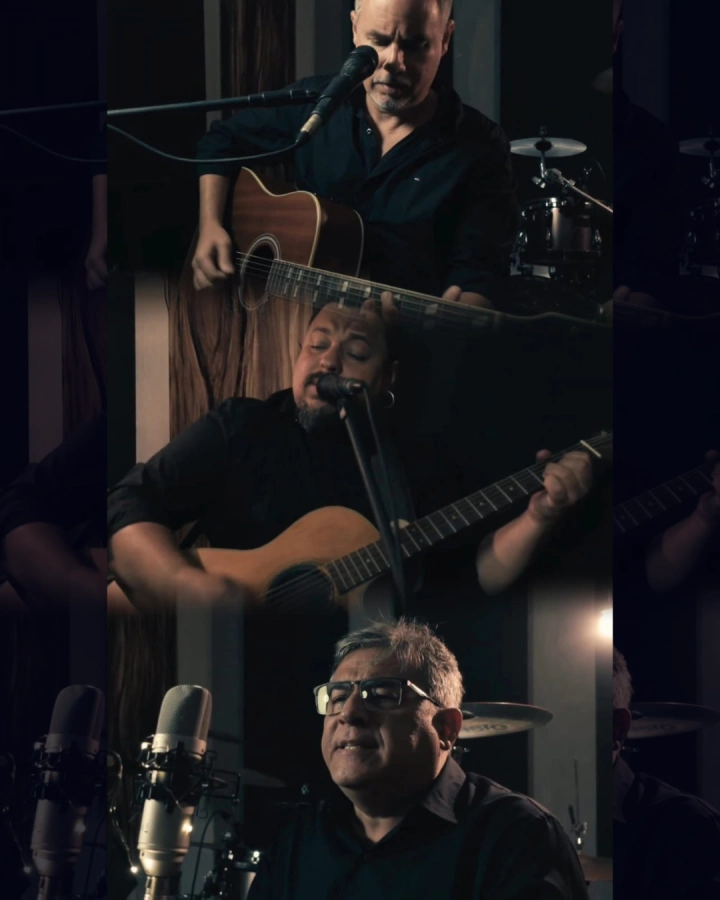 Trio Deckadas