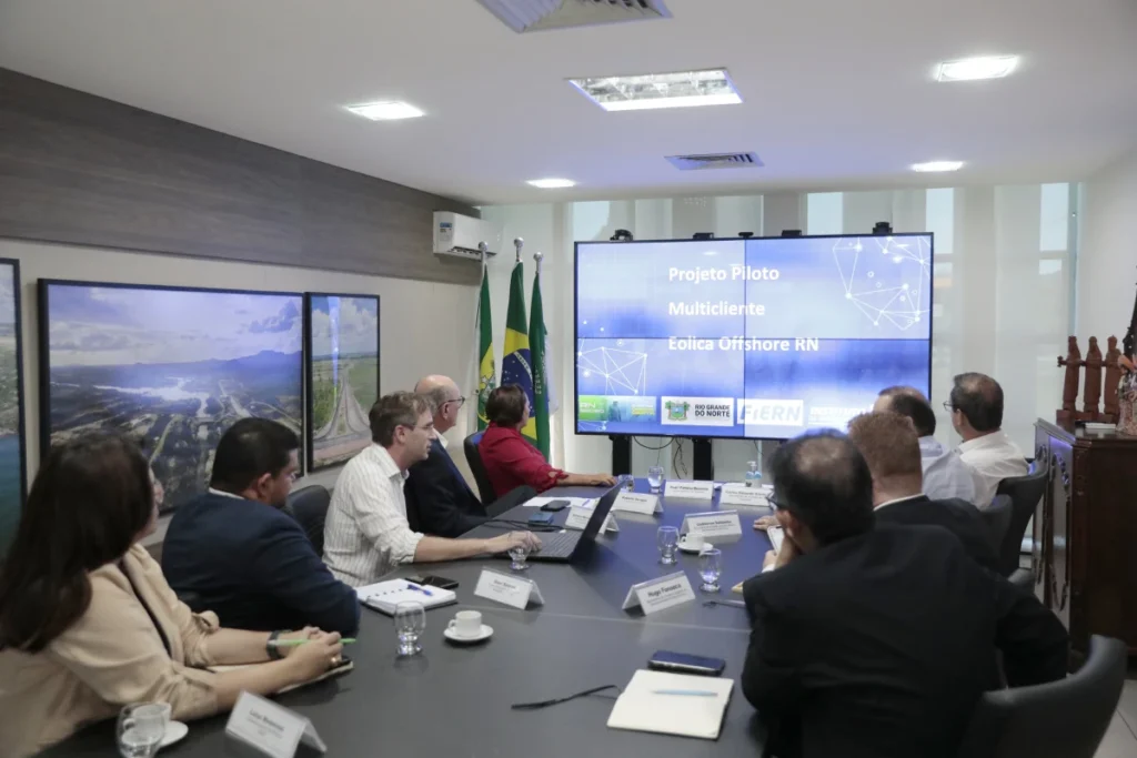 Reunião FIERN Roberto Serquiz sobre energia renovavel_Fotos Carmem Felix