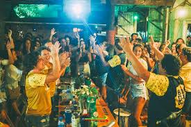 roda de samba no taipa brasil em Pipa