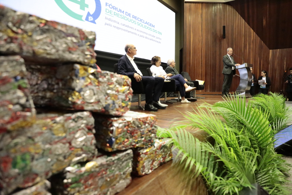 EVENTO SOBRE RECICLAGEM