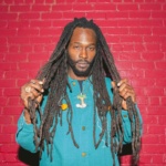 Jesse Royal na praia da Pipa neste mes foto divulgação