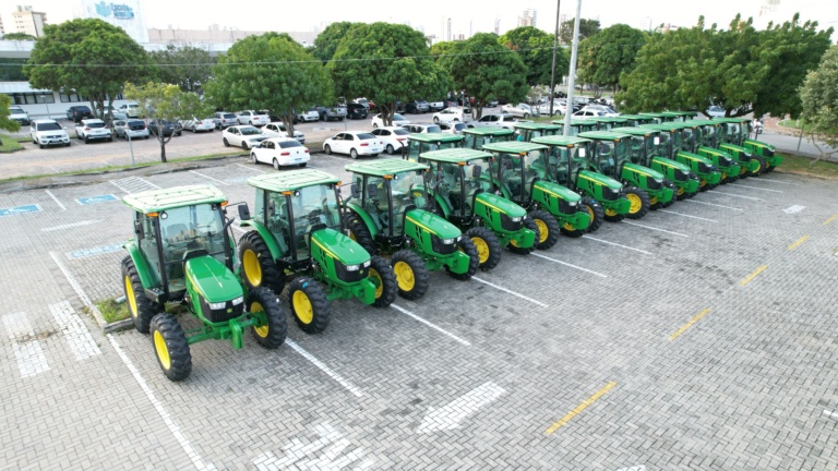 Tratores adquiridos por meio do Programa de Modernização e Apoio à Produção Agrícola Foto Sandro Menezes Assecom