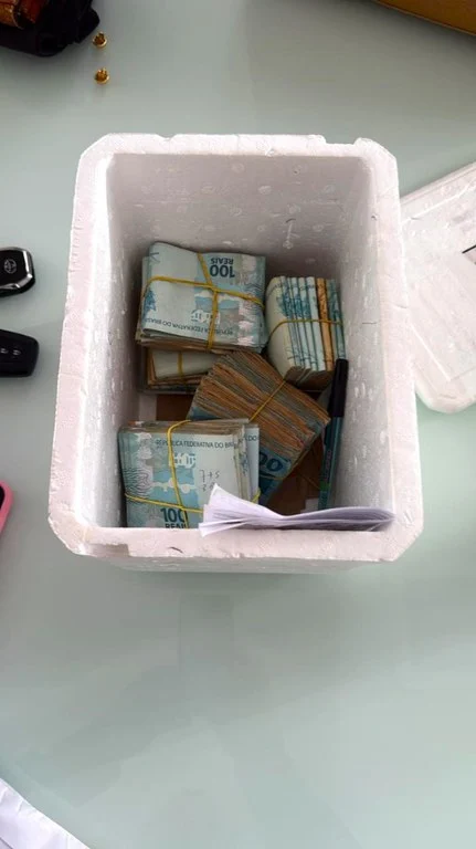 dinheiro apreendido em ação da PF em Mossoro foto reprodução