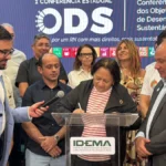 Assinatura o decreto de criação do Refúgio da Vida Silvestre Serra das Araras (2) - Creditos da Imagem - Acervo Idema